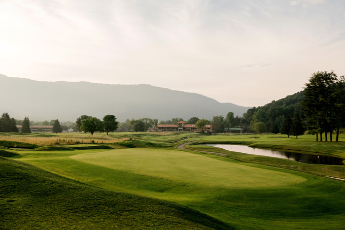 Hole 17 green at Waynesville Inn & Golf Club. 